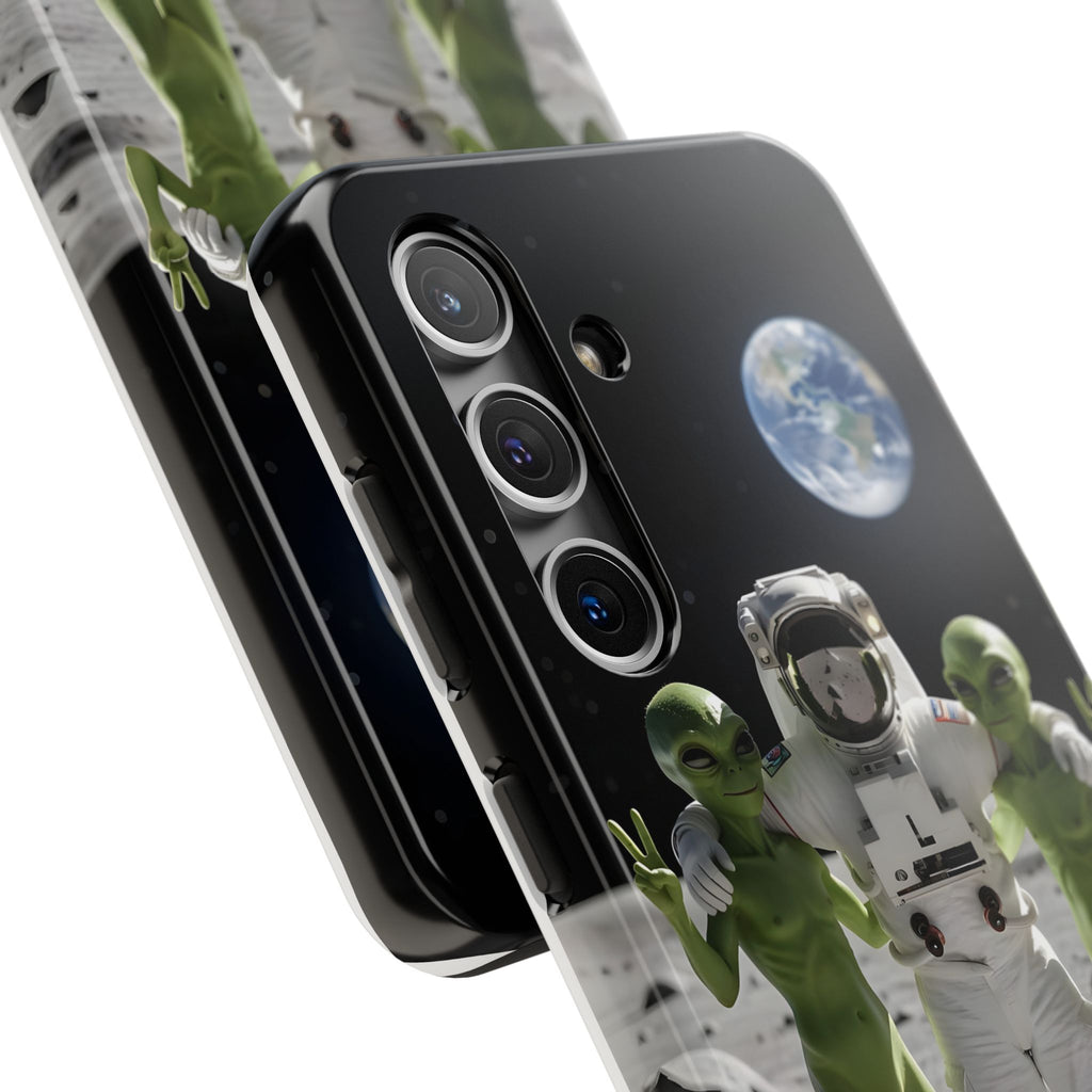 Astronaut Selfie – Phone Case (iPhone and Samsung Galaxy)